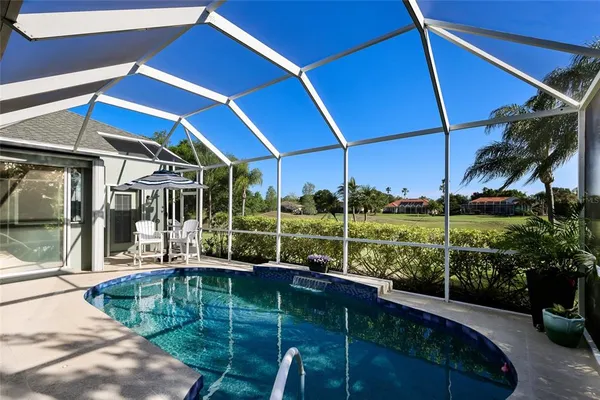 $800,000 | 9937 Laurel Valley Ave Circle, Bradenton, FL 34202