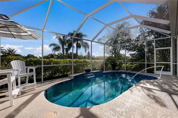 $800,000 | 9937 Laurel Valley Ave Circle, Bradenton, FL 34202
