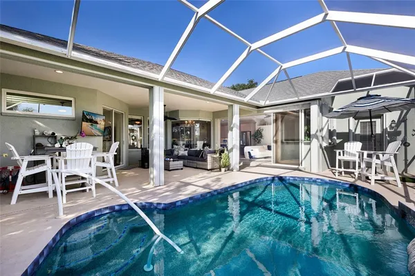 $800,000 | 9937 Laurel Valley Ave Circle, Bradenton, FL 34202