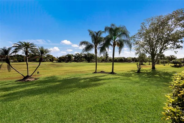 $800,000 | 9937 Laurel Valley Ave Circle, Bradenton, FL 34202