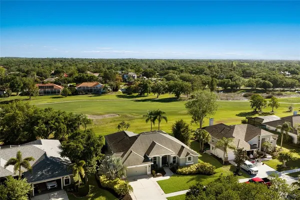 $800,000 | 9937 Laurel Valley Ave Circle, Bradenton, FL 34202