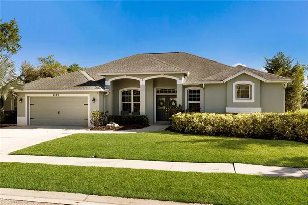 $800,000 | 9937 Laurel Valley Ave Circle, Bradenton, FL 34202