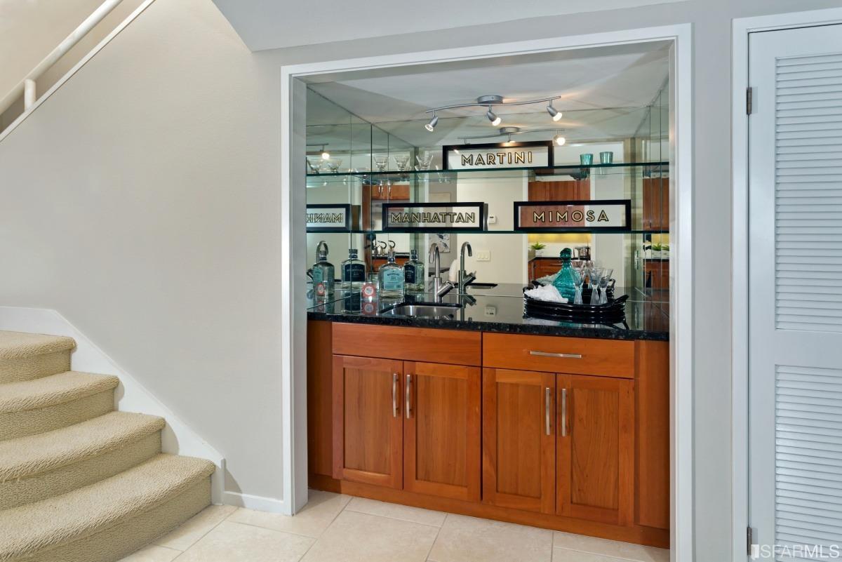15 Lagoon Road Tiburon, CA 94920 - Photo 11 of 39 Entertainment counter w/ refreshment bar and excellent storage.