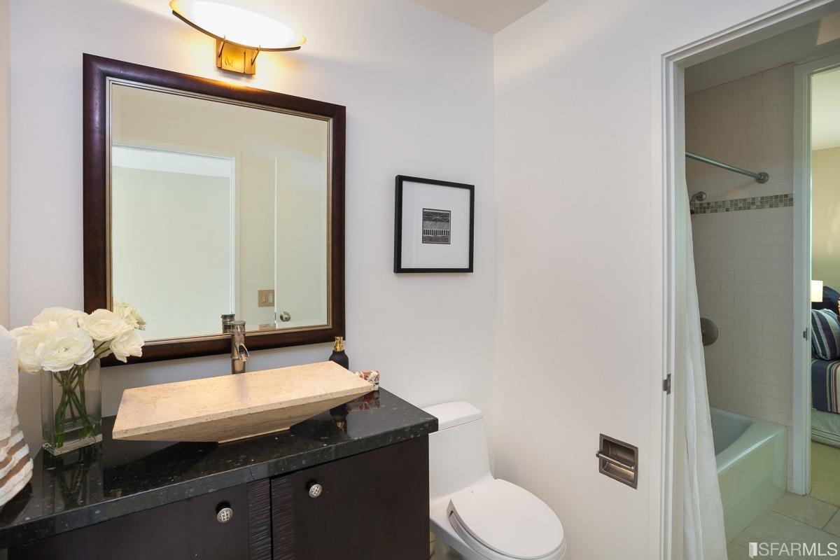 15 Lagoon Road Tiburon, CA 94920 - Photo 23 of 39 Additional full bath.