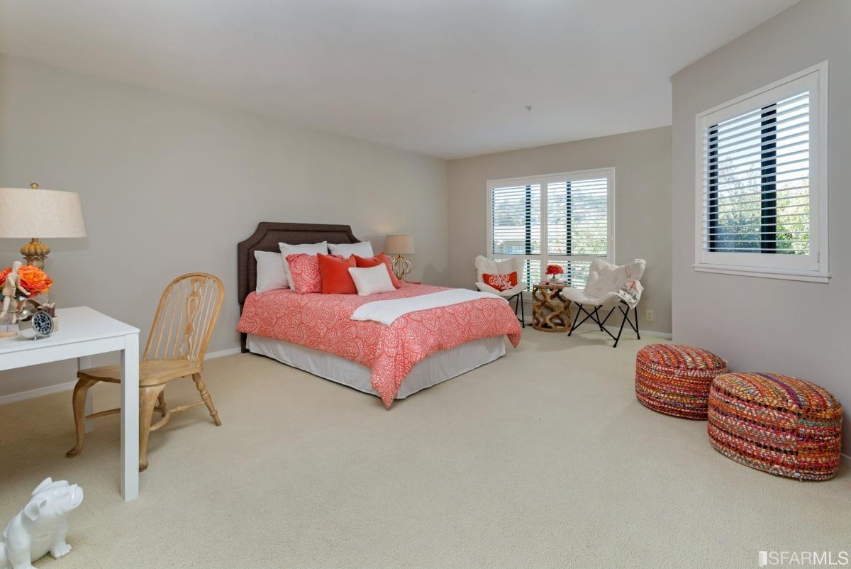 15 Lagoon Road Tiburon, CA 94920 - Photo 24 of 39 Additional extra large bedroom / Jr. master suite w/ plantation shutters and large walk in closet.