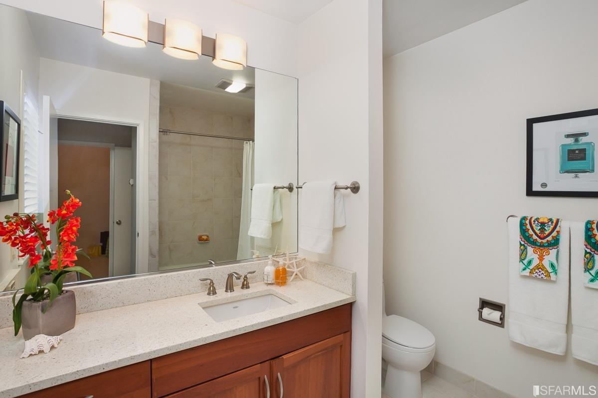 15 Lagoon Road Tiburon, CA 94920 - Photo 26 of 39 Ensuite.