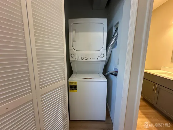 $2,600 | 88 Louis Street, Unit 6, New Brunswick, NJ 08901