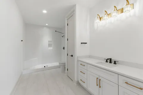 $2,099,000 | 3918 B Cross Creek Road, Nashville, TN 37215