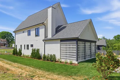 $2,099,000 | 3918 B Cross Creek Road, Nashville, TN 37215