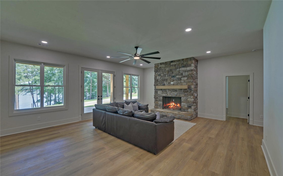 672 Tugalo Heights Circle Lavonia, GA 30553 - Photo 25 of 47