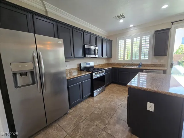 $2,250 | 6156 South New Sky Court, Las Vegas, NV 89148