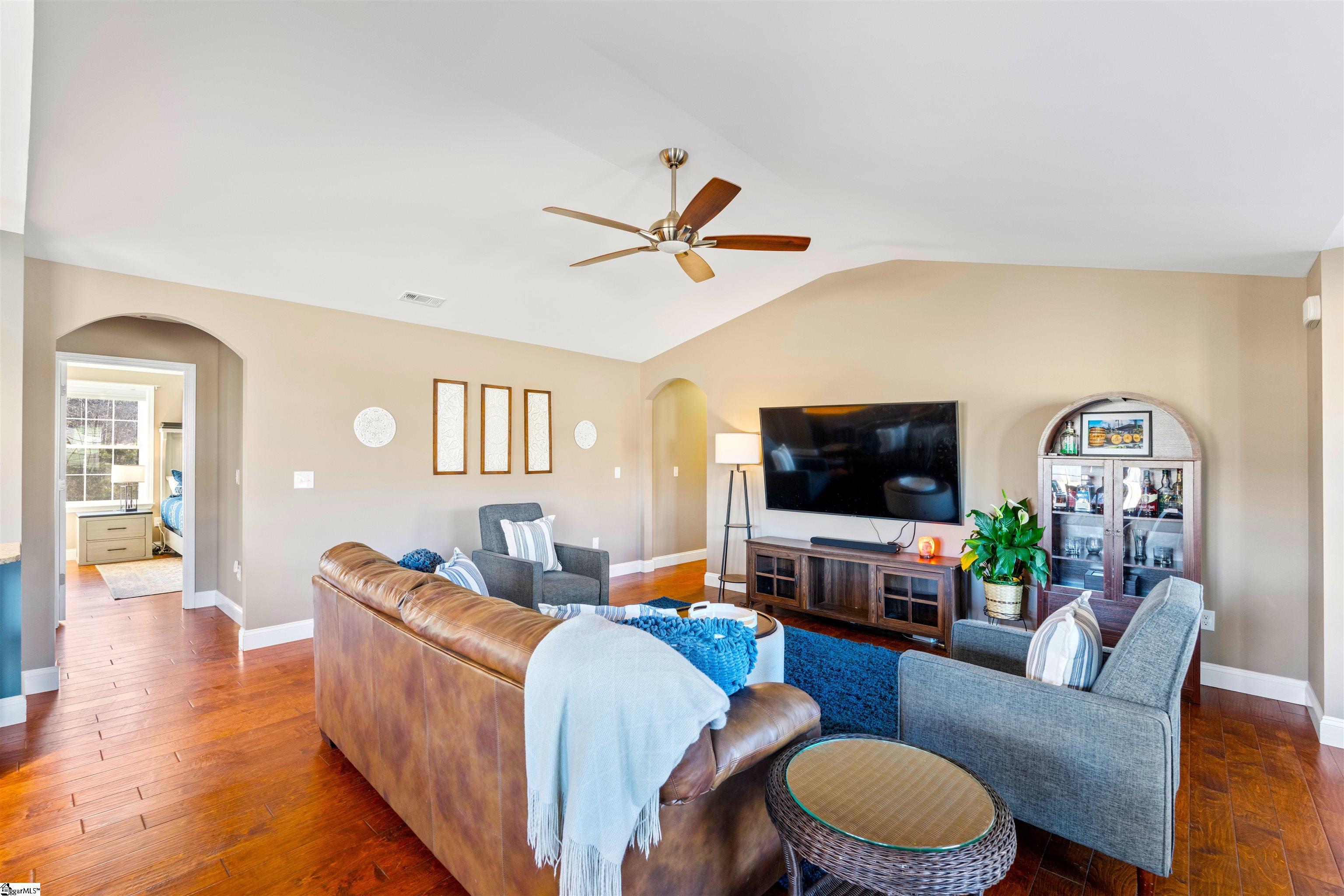 22 Macle Court Travelers Rest, SC 29690 - Photo 3 of 20