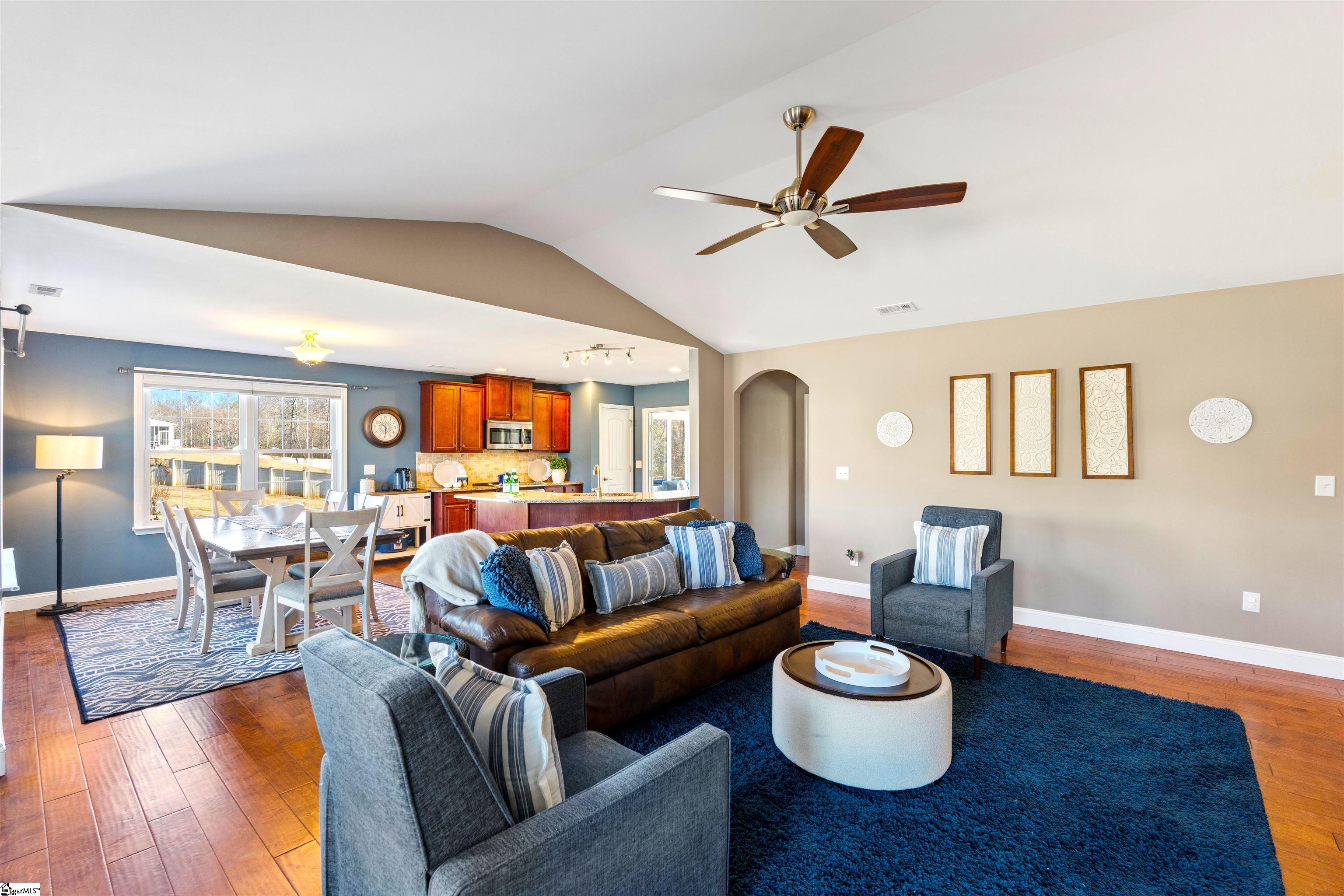 22 Macle Court Travelers Rest, SC 29690 - Photo 5 of 20