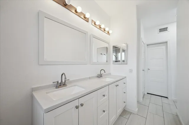 $1,395 | 18809 Egret Bay Boulevard, Unit 222, Houston, TX 77058