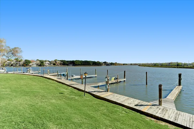 $1,395 | 18809 Egret Bay Boulevard, Unit 222, Houston, TX 77058