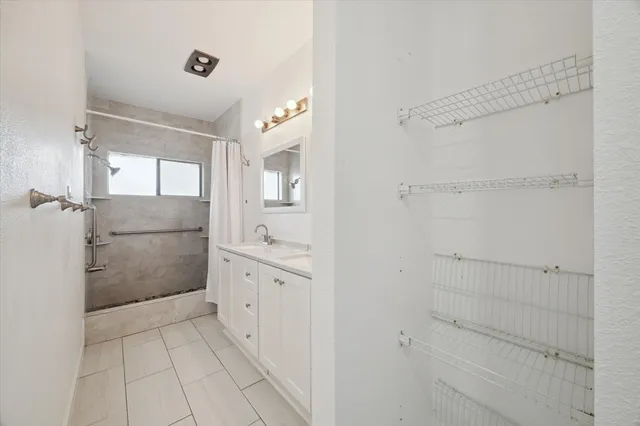 $1,395 | 18809 Egret Bay Boulevard, Unit 222, Houston, TX 77058