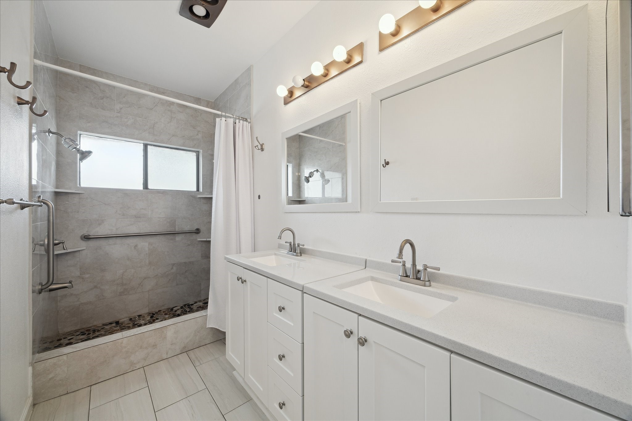 18809 Egret Bay Boulevard, Unit 222 Houston, TX 77058 - Photo 10 of 31