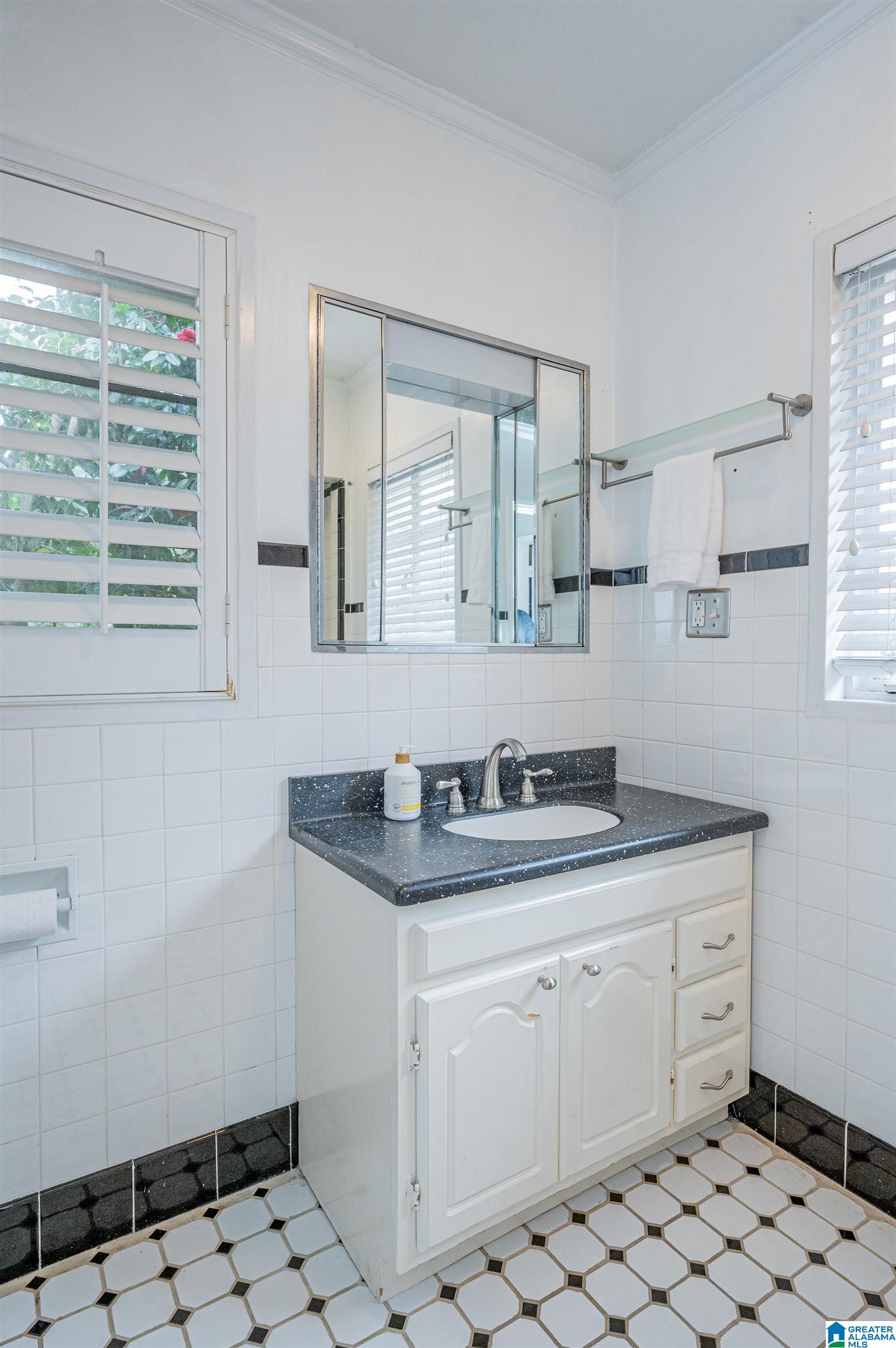 113 Rockaway Road Birmingham, AL 35209 - Photo 18 of 34