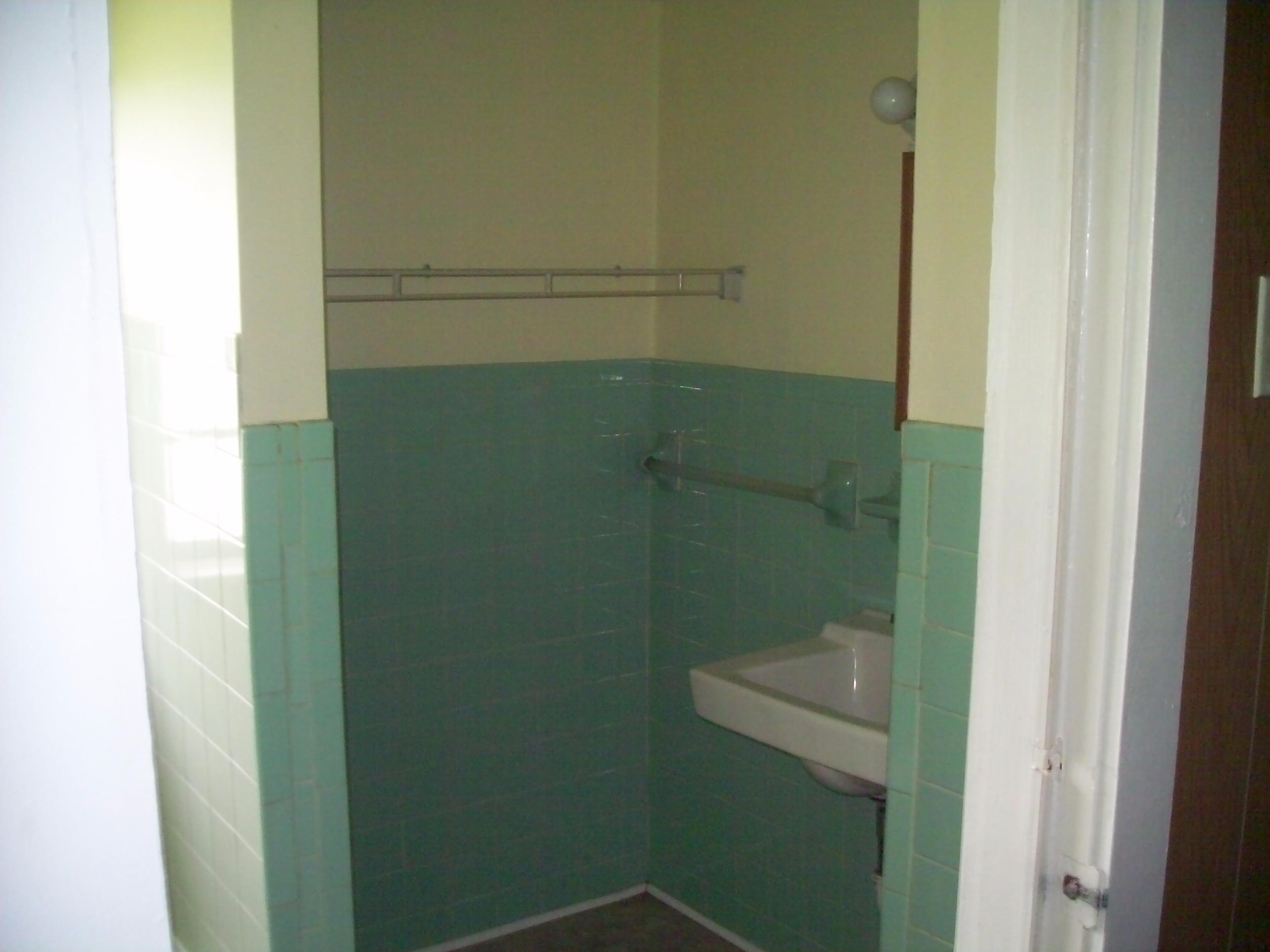 2812 Oakland Road Philadelphia, TN 37846 - Photo 16 of 40 013