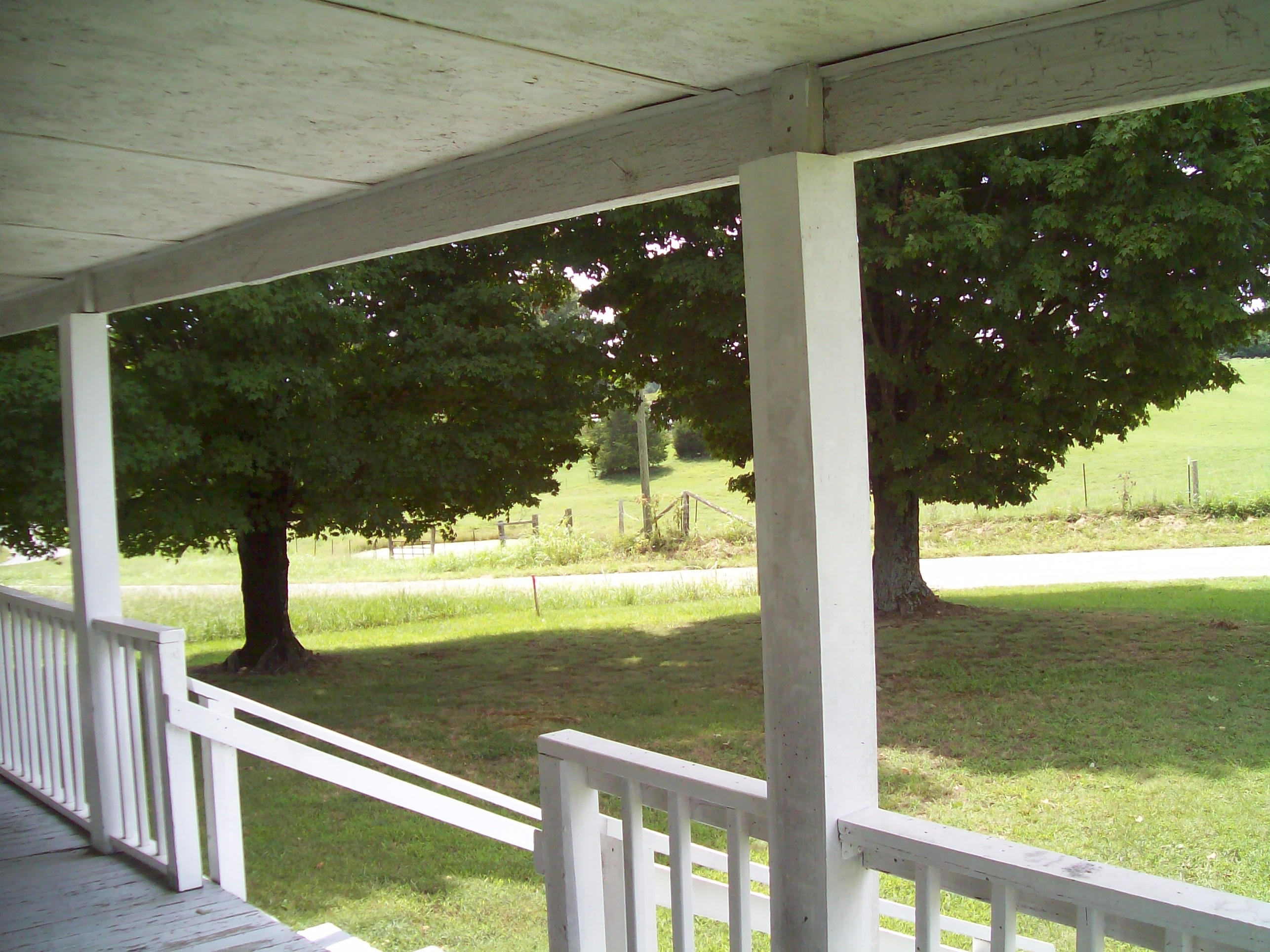 2812 Oakland Road Philadelphia, TN 37846 - Photo 36 of 40 034