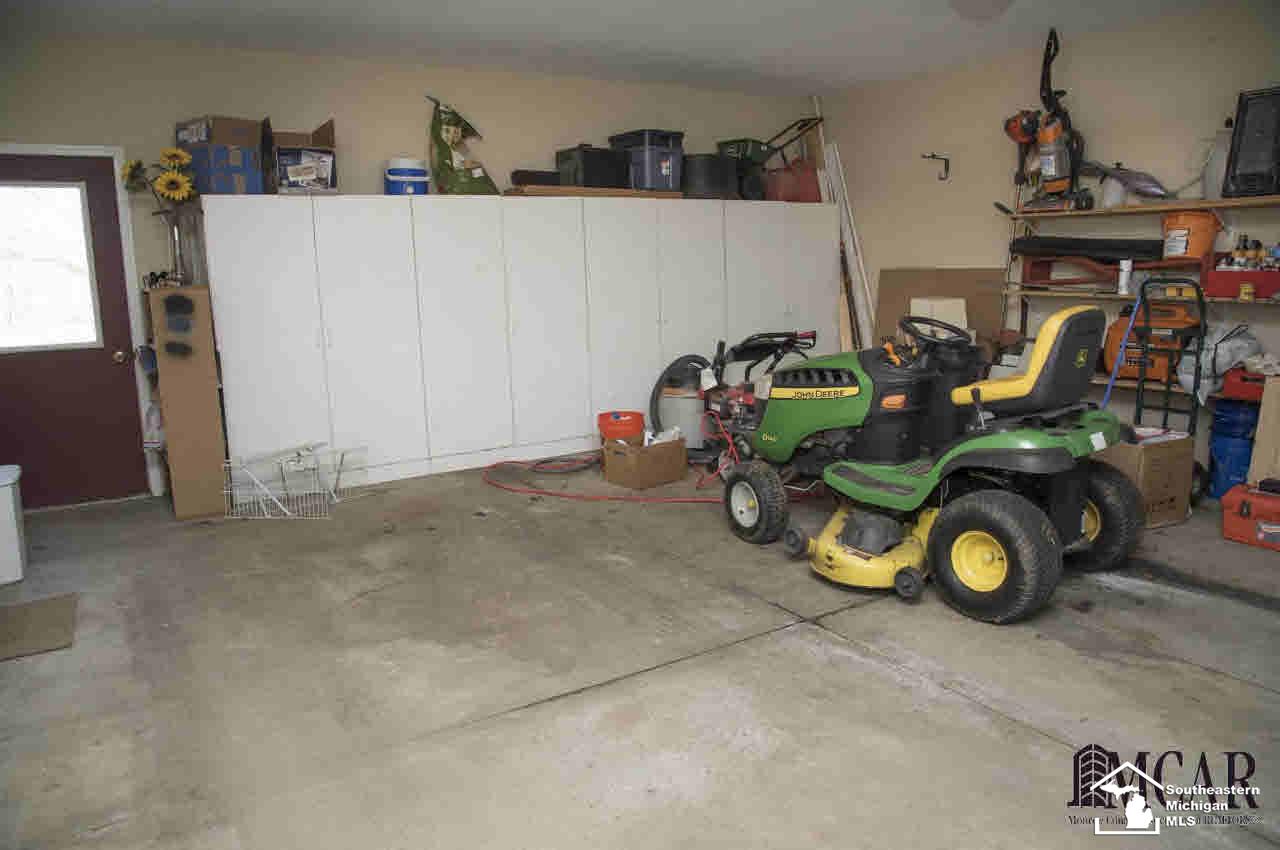 14374 Grafton Road Carleton, MI 48117 - Photo 36 of 37 Gallery Image 36