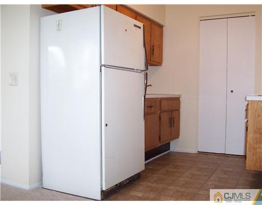 4 Valery Road Old Bridge, NJ 07747 - Photo 4 of 9 Gallery Image 4