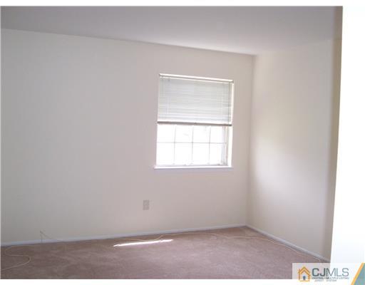 4 Valery Road Old Bridge, NJ 07747 - Photo 5 of 9 Gallery Image 5