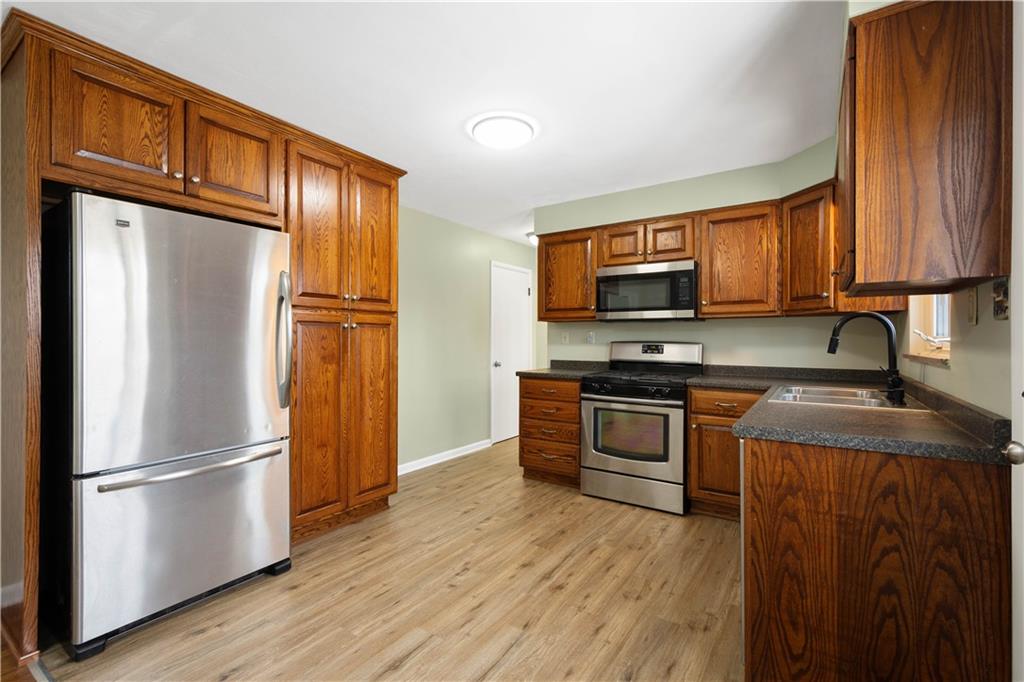 710 Gill Hall Road Clairton, PA 15025 - Photo 9 of 27