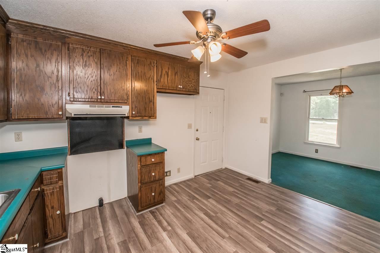 2060 Indian Mound Road Laurens, SC 29360 - Photo 13 of 27