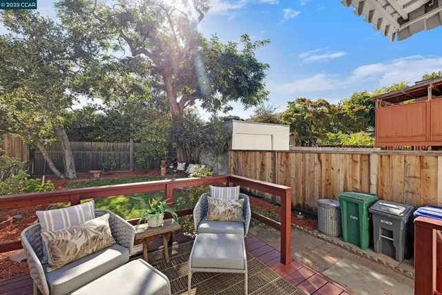 $949,000 | 833 Santa Fe Avenue, Albany, CA 94706