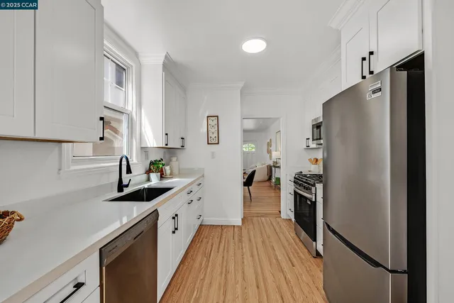 $949,000 | 833 Santa Fe Avenue, Albany, CA 94706