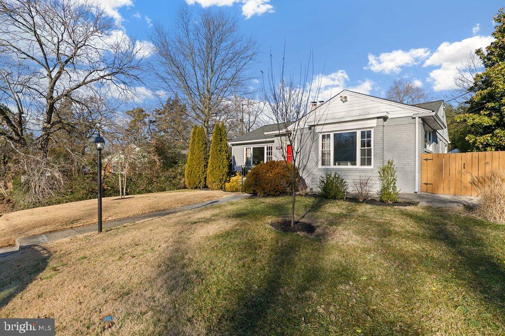 1917 Plyers Mill Road Silver Spring, MD 20902 - Photo 5 of 48