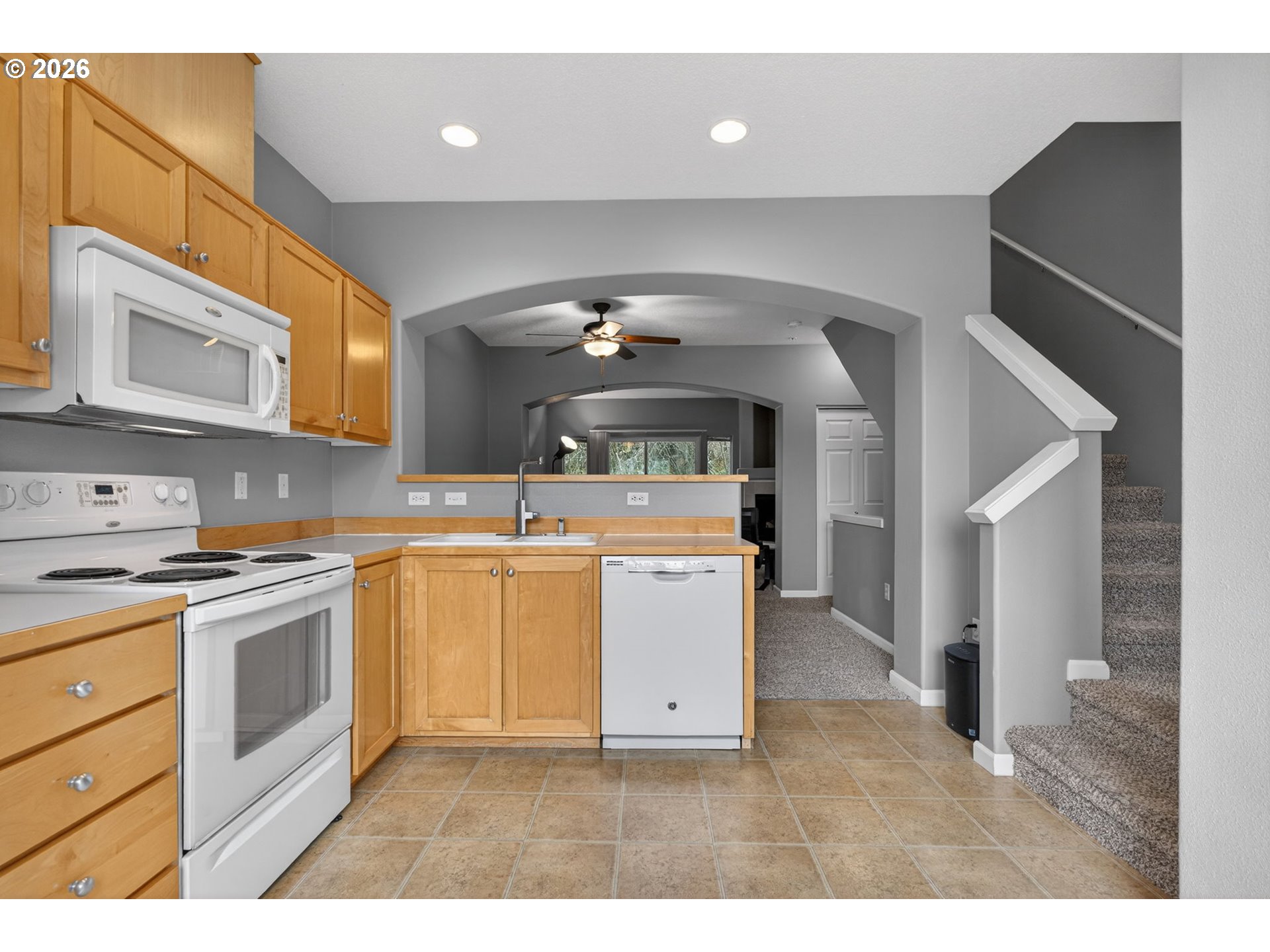 15430 Southwest Sparrow Loop, Unit 102 Beaverton, OR 97007 - Photo 6 of 36