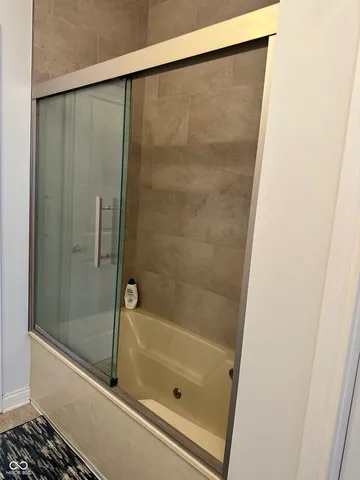 $2,700 | 543 North Park Avenue, Indianapolis, IN 46202