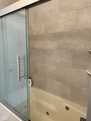 $2,700 | 543 North Park Avenue, Indianapolis, IN 46202