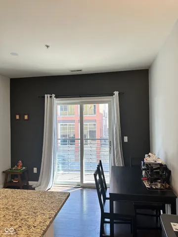 $2,700 | 543 North Park Avenue, Indianapolis, IN 46202