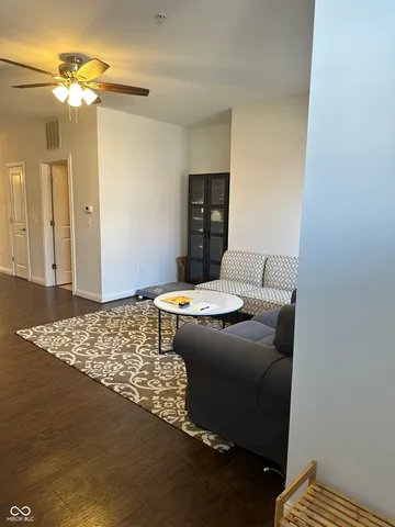 $2,700 | 543 North Park Avenue, Indianapolis, IN 46202