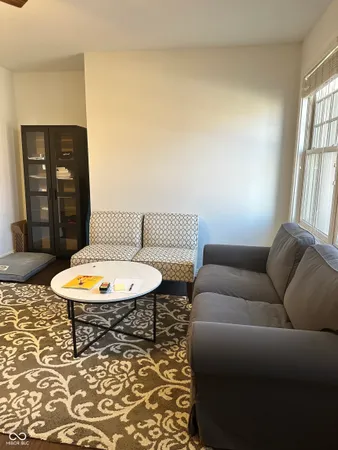 $2,445 | 543 North Park Avenue, Indianapolis, IN 46202