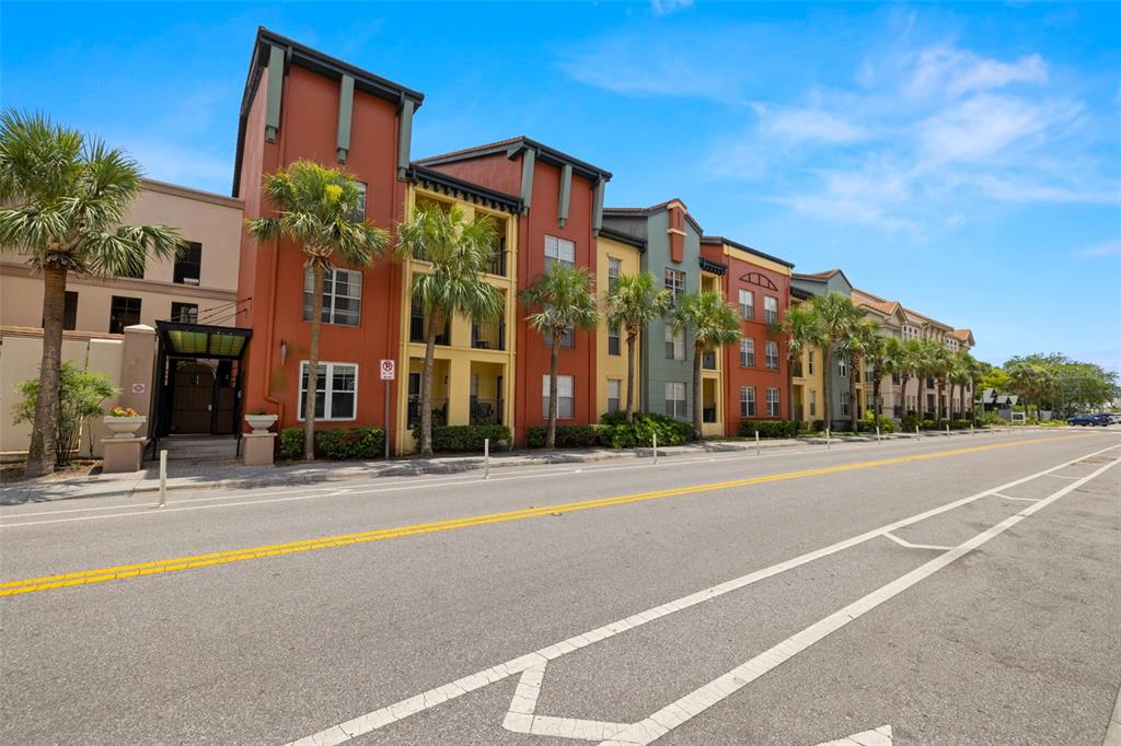 2410 West Azeele Street, Unit 214 Tampa, FL 33609 - Photo 23 of 24 a view of a building with a street