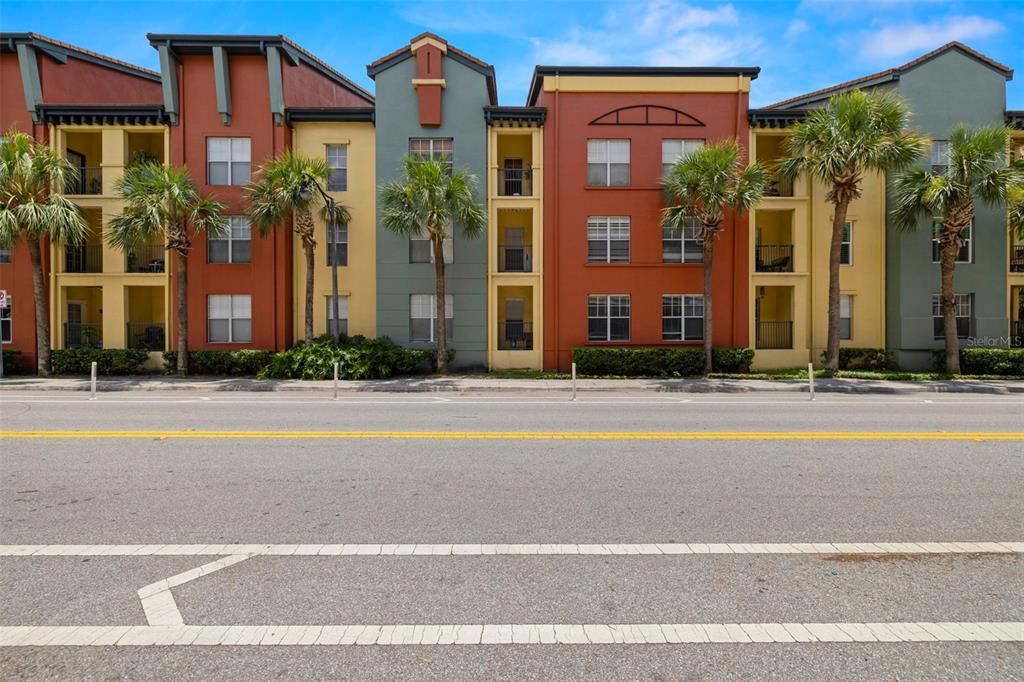 2410 West Azeele Street, Unit 214 Tampa, FL 33609 - Photo 24 of 24 front view of a building