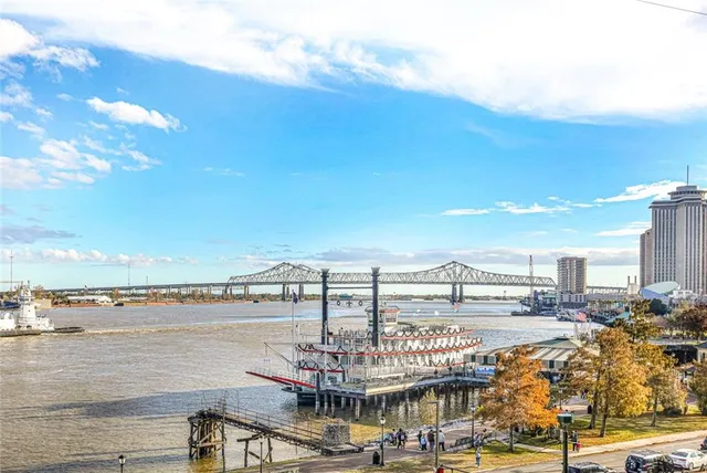 $4,000 | 620 Decatur Street, Unit I, New Orleans, LA 70130