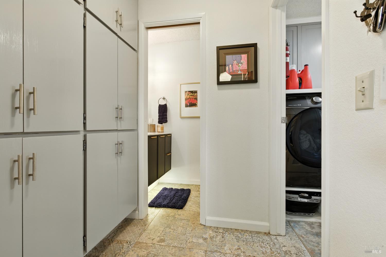 410 Oak Mesa Court Santa Rosa, CA 95409 - Photo 30 of 41 a view of walk in closet