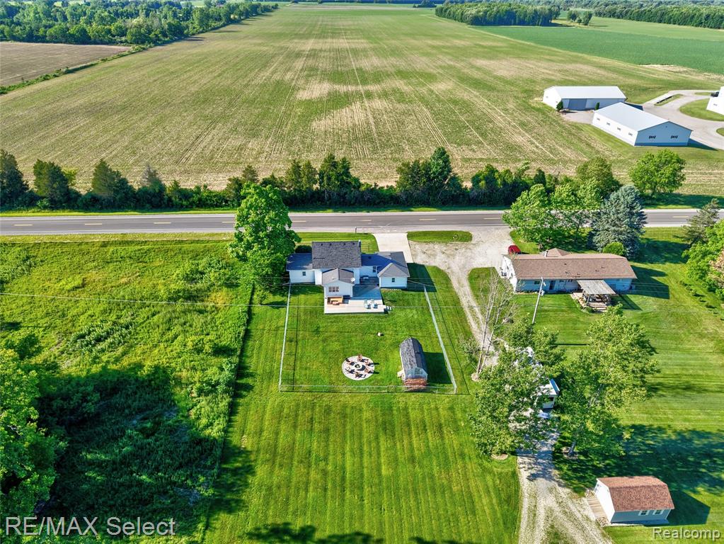 10469 West Pierson Road Flushing, MI 48433 - Photo 5 of 52