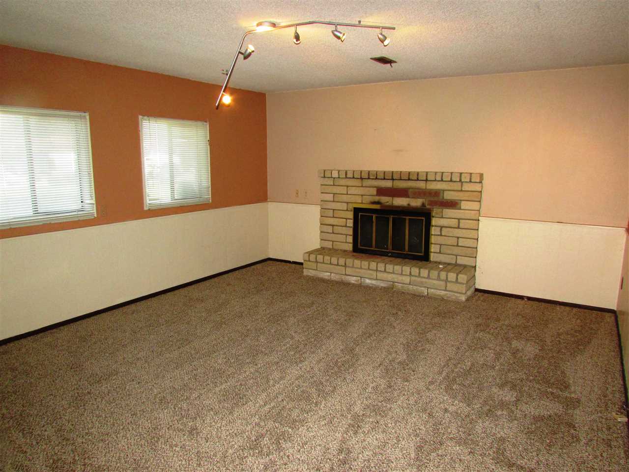 1906 South Bolivar Road Spokane Valley, WA 99037 - Photo 6 of 11 Gallery Image 6