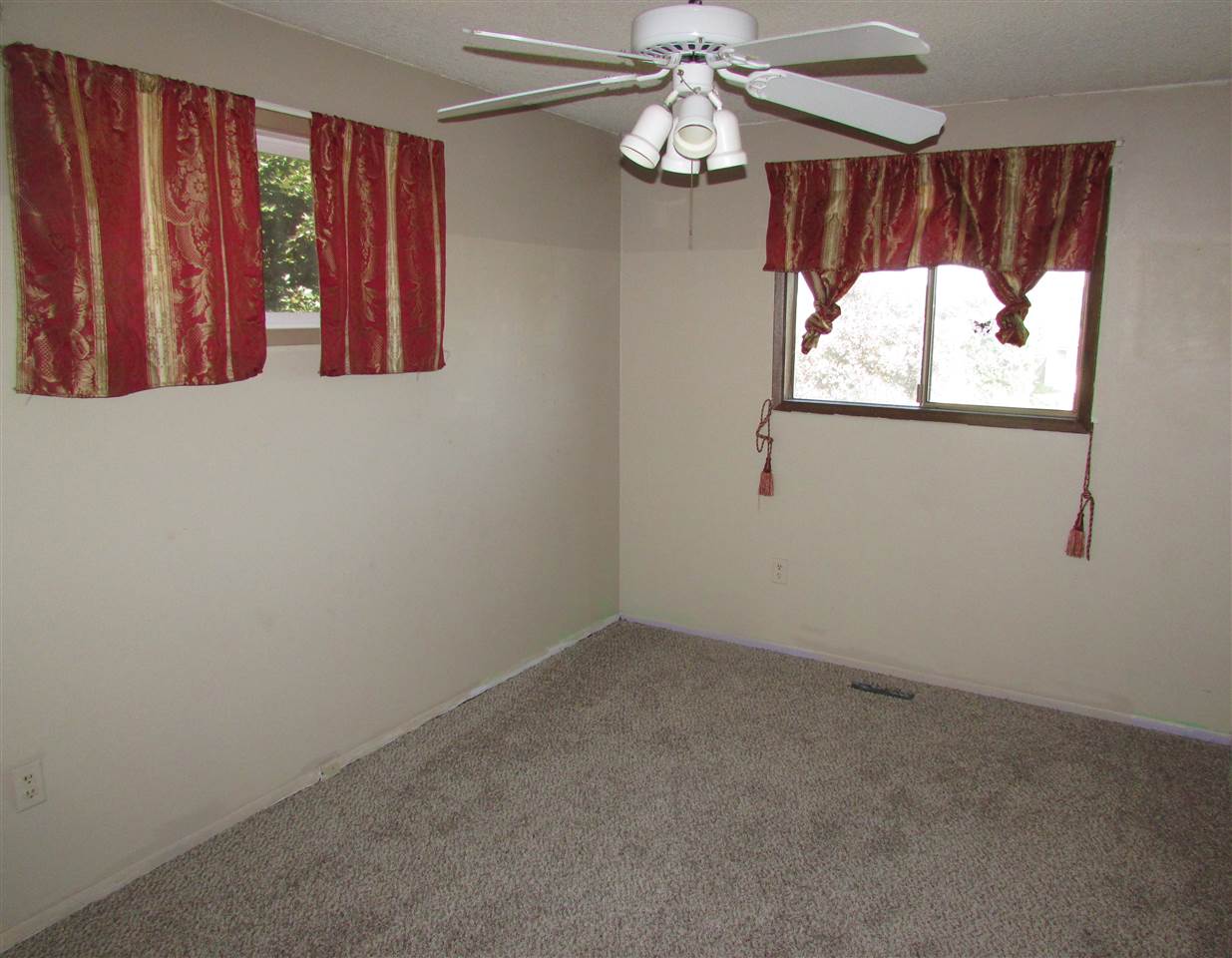 1906 South Bolivar Road Spokane Valley, WA 99037 - Photo 9 of 11 Gallery Image 9