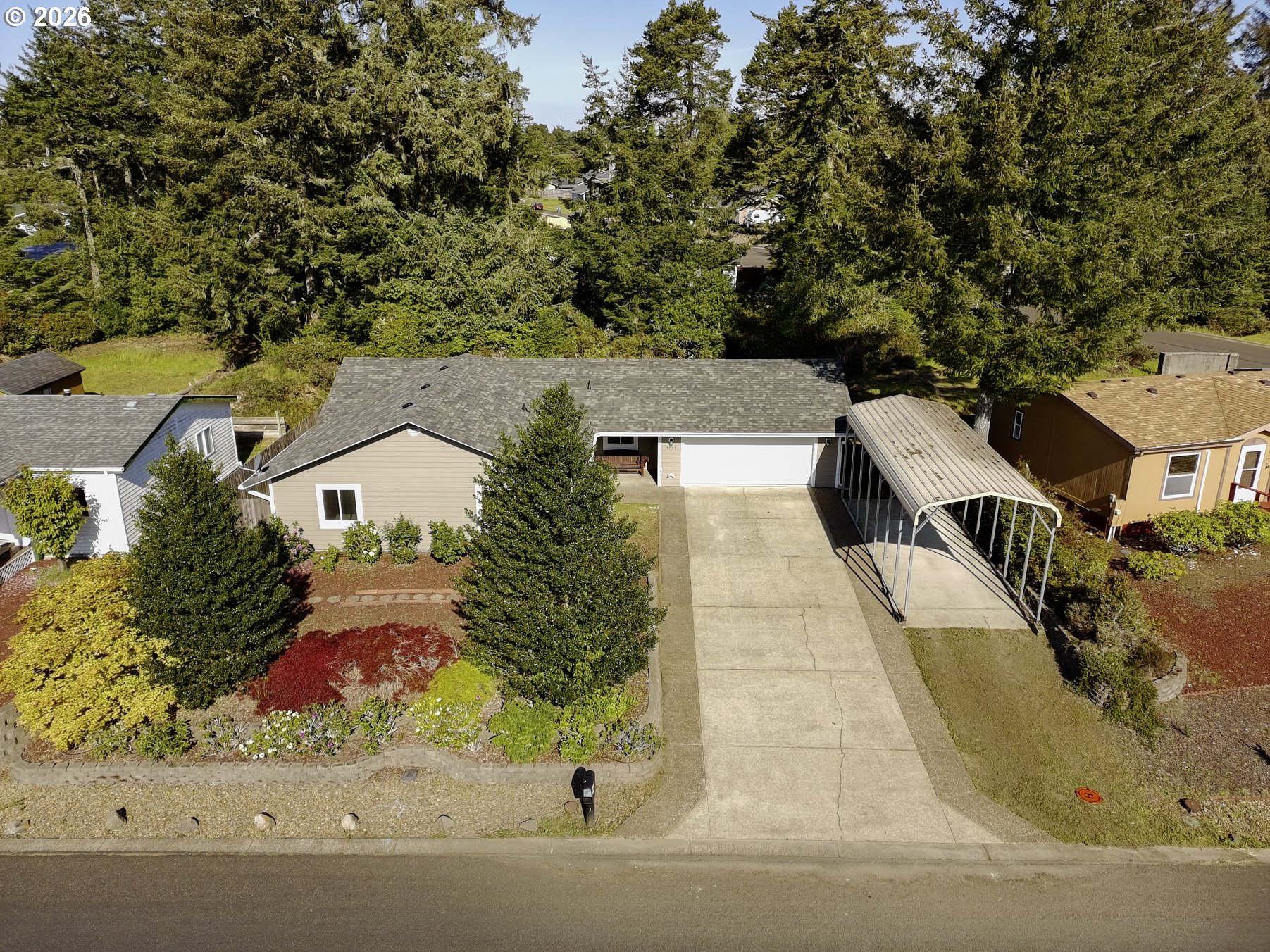 1751 Willow Loop Florence, OR 97439 - Photo 2 of 44