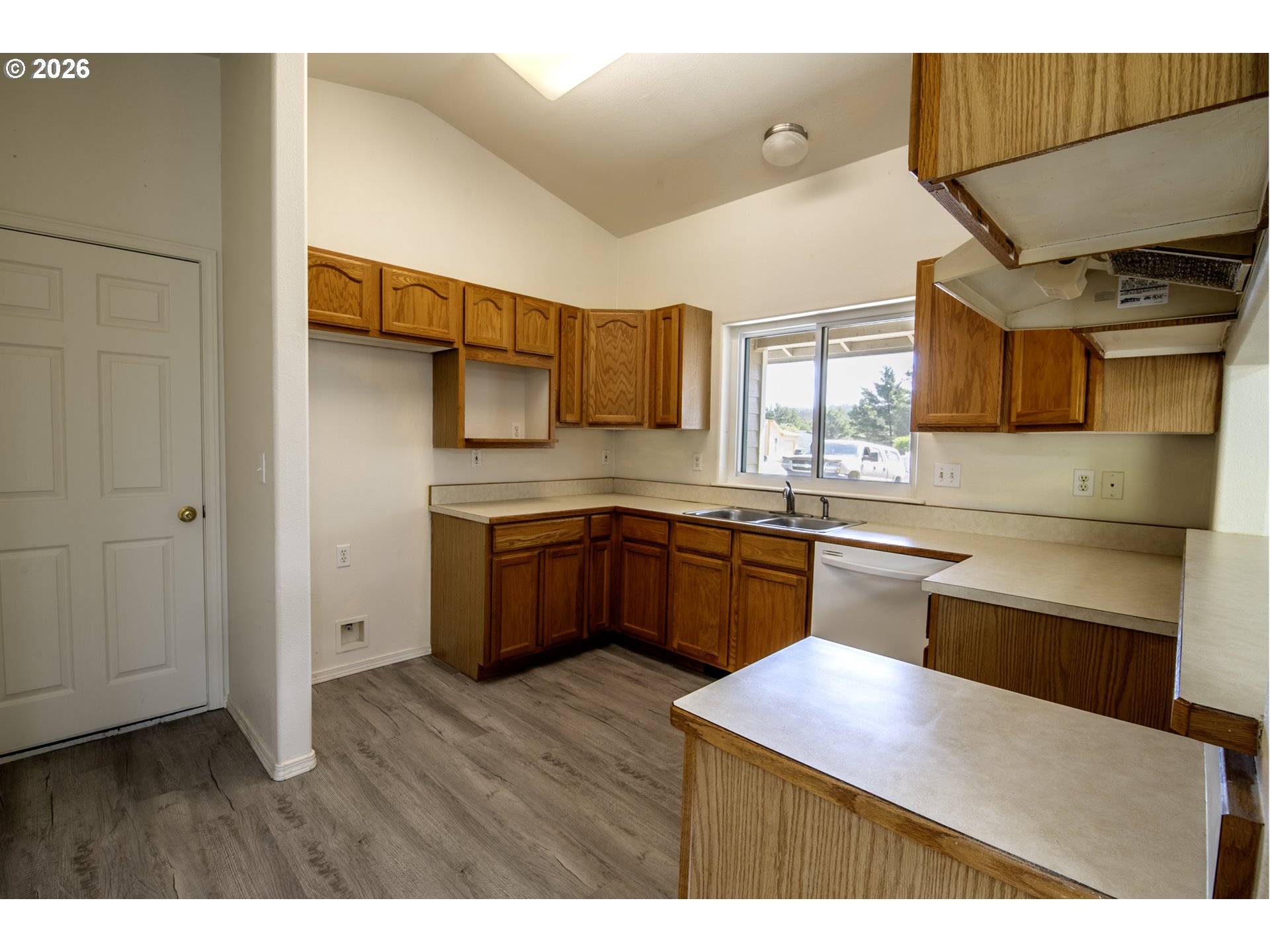 1751 Willow Loop Florence, OR 97439 - Photo 8 of 44