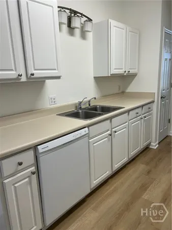 $1,875 | 1159 Mohawk Street, Unit F3, Savannah, GA 31419