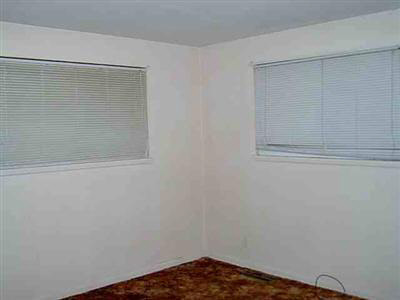 4279 Fenton Road Burton, MI 48529 - Photo 3 of 5 20161489-2.JPG