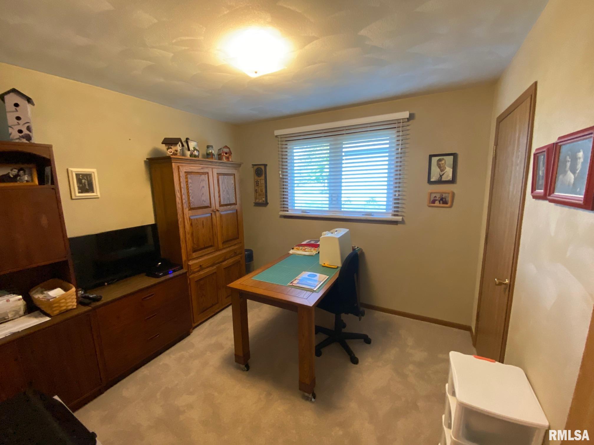 3404 Sheridan Road Pekin, IL 61554 - Photo 16 of 31 Gallery Image 16